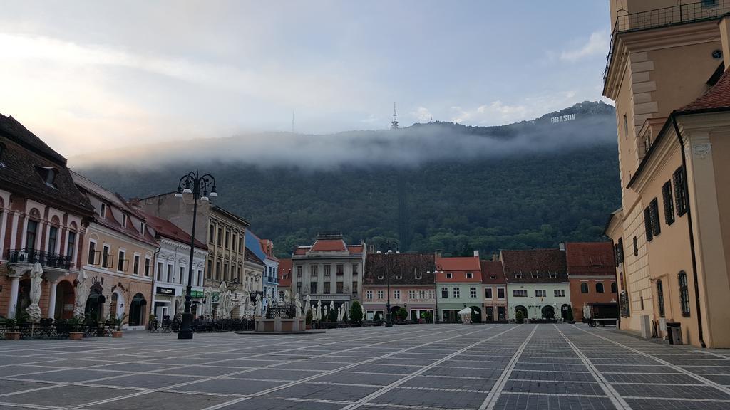Studio Piata Sfatului - Brassó Kültér fotó